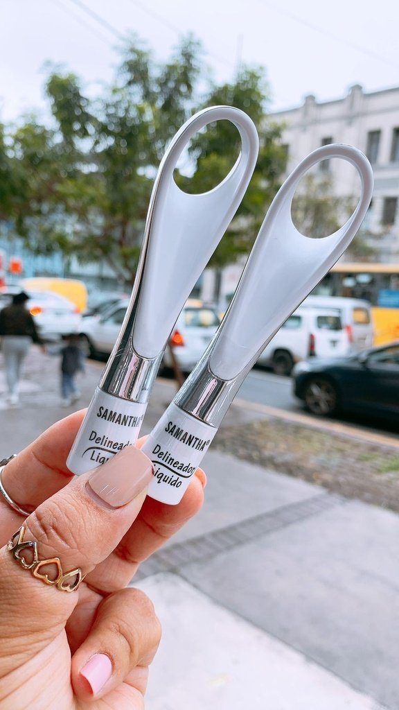 Delineador Samantha waterproof